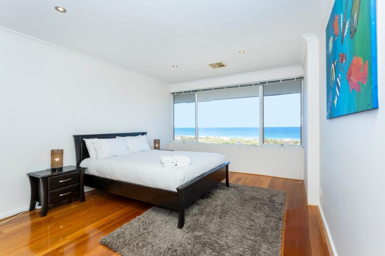 Scarborough Beachlife Apartment - Executive Escapes Перт Экстерьер фото